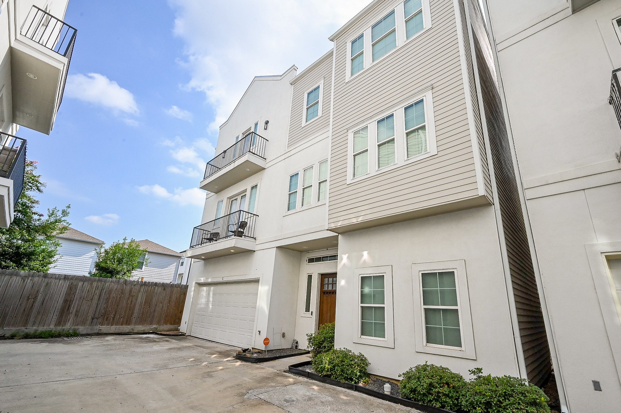 955 W 24th Street C Houston TX 77008