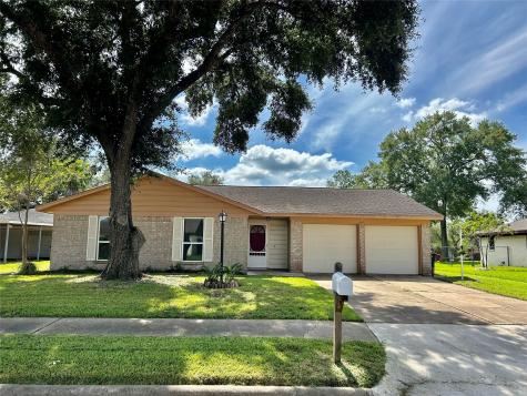 1808 Sleepy Creek Way Pearland TX 77581