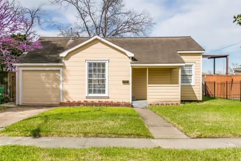 927 Walling Street Houston TX 77009