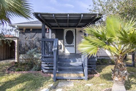 827 S Magnolia Street Rockport TX 78382
