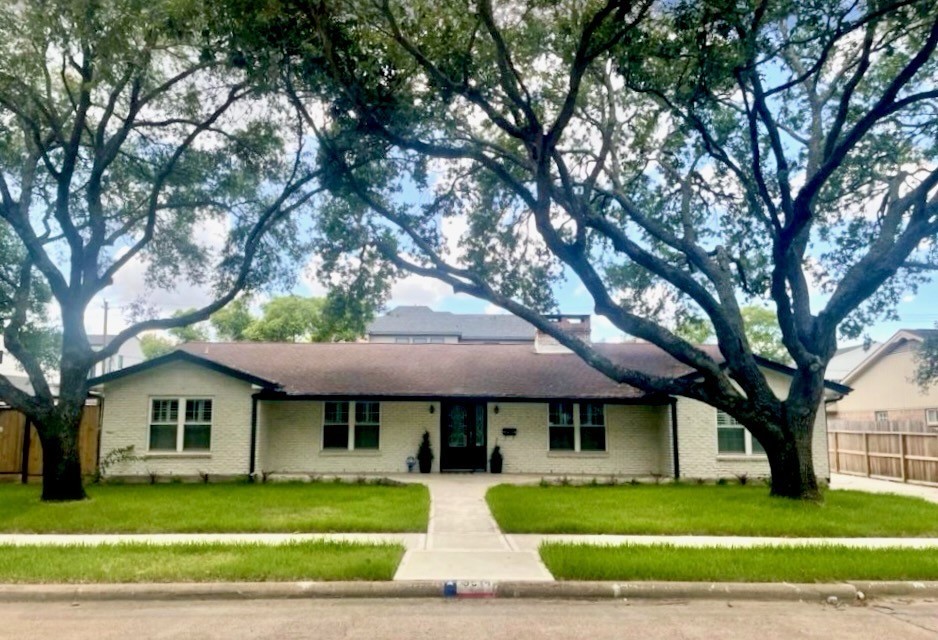 9618 S Rice Avenue Houston TX 77096