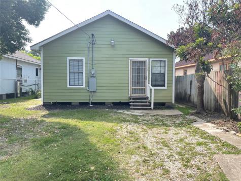 1322 Magnolia Street Baytown TX 77520
