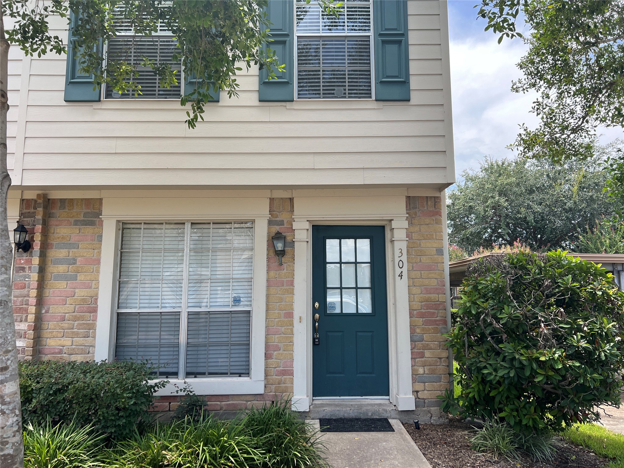 2808 Grants Lake Boulevard 304 Sugar Land TX 77479