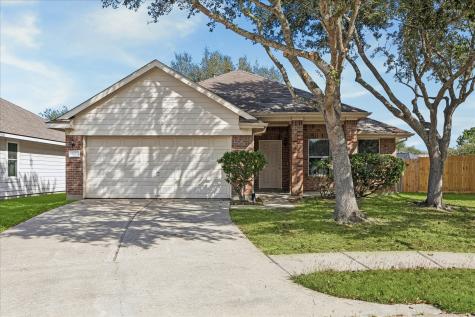 448 Sandstone Creek Lane Dickinson TX 77539