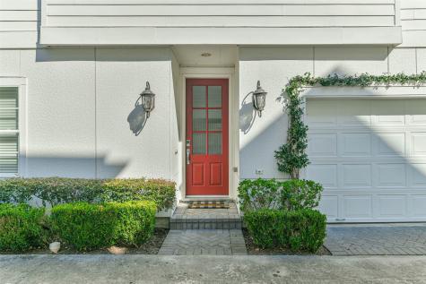 2006 Lou Ellen Lane C Houston TX 77018