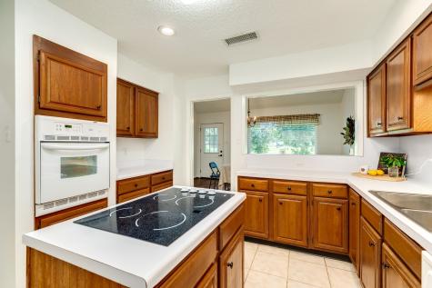 1814 Veranda Drive West Columbia TX 77486