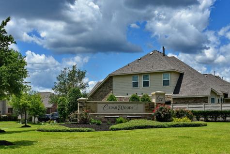 2229 Maple Point Drive N Conroe TX 77301