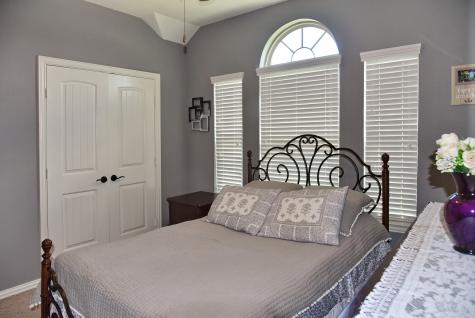 2229 Maple Point Drive N Conroe TX 77301