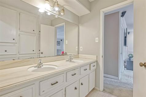 711 Lodgehill Lane Houston TX 77090