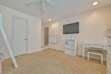 711 Lodgehill Lane Houston TX 77090