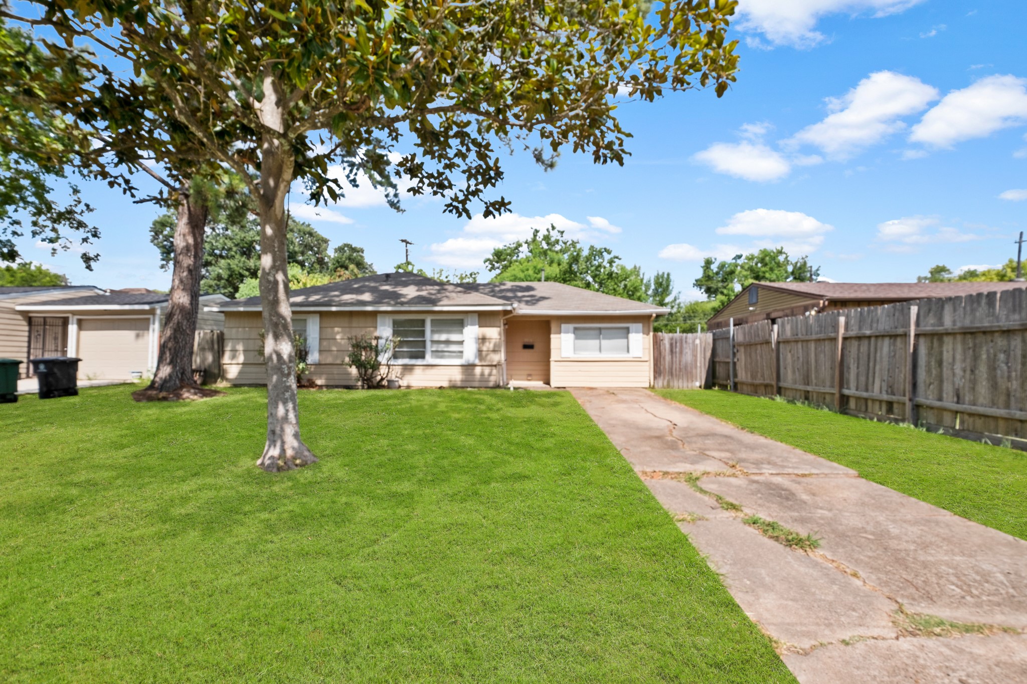 7918 Jutland Road Houston TX 77033