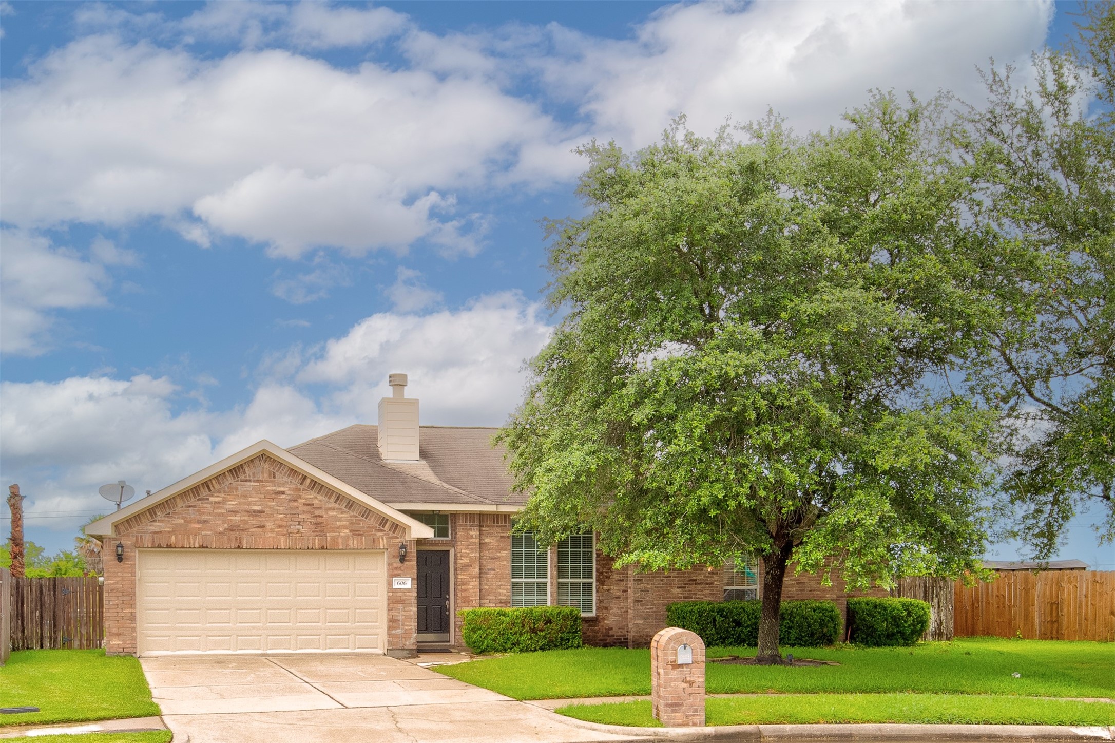 606 Chase More Court Bacliff TX 77518