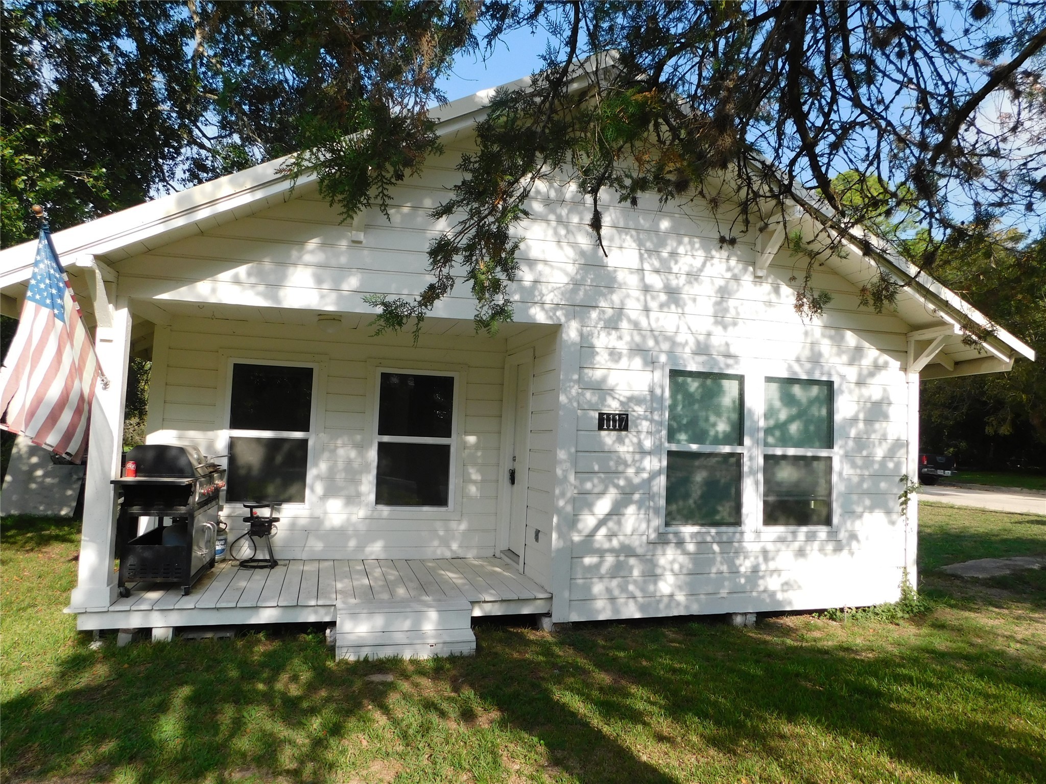 1117 Sycamore Street Navasota TX 77868