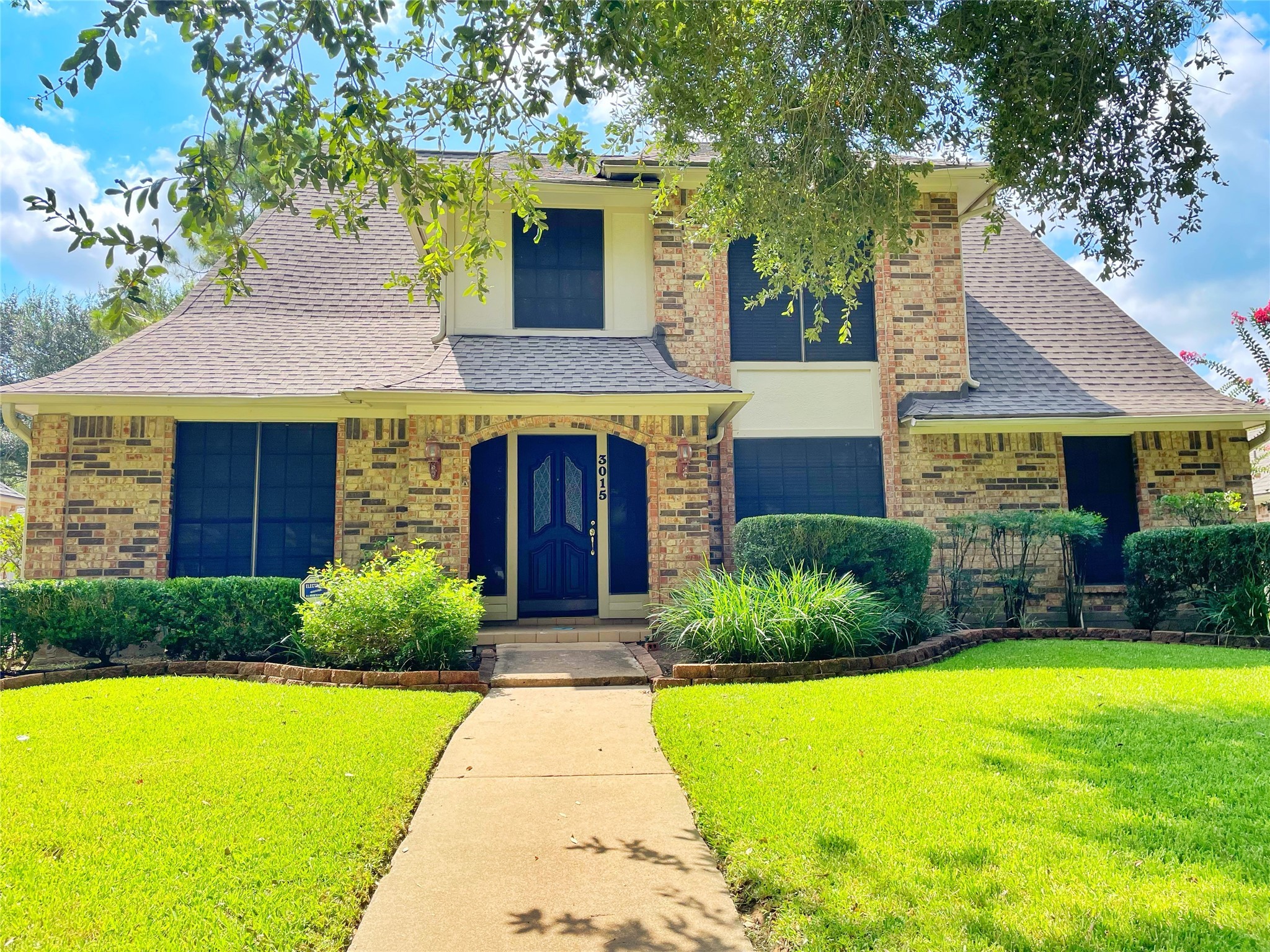 3015 W Steepbank Circle Sugar Land TX 77479