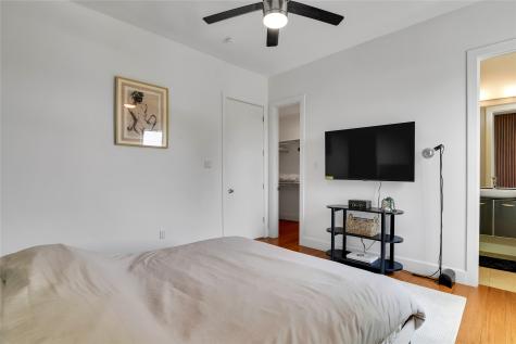 1411 Hickory Street Houston TX 77007