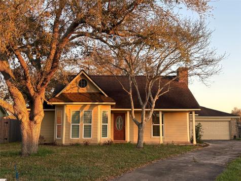 505 Huckleberry Drive Lake Jackson TX 77566