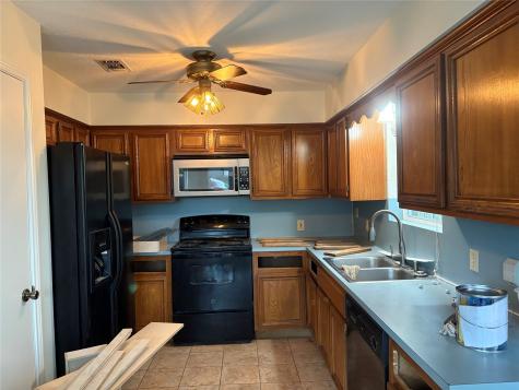 505 Huckleberry Drive Lake Jackson TX 77566