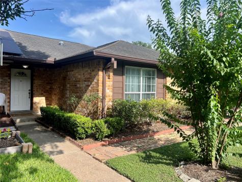 9215 Baronsmede Drive Houston TX 77083