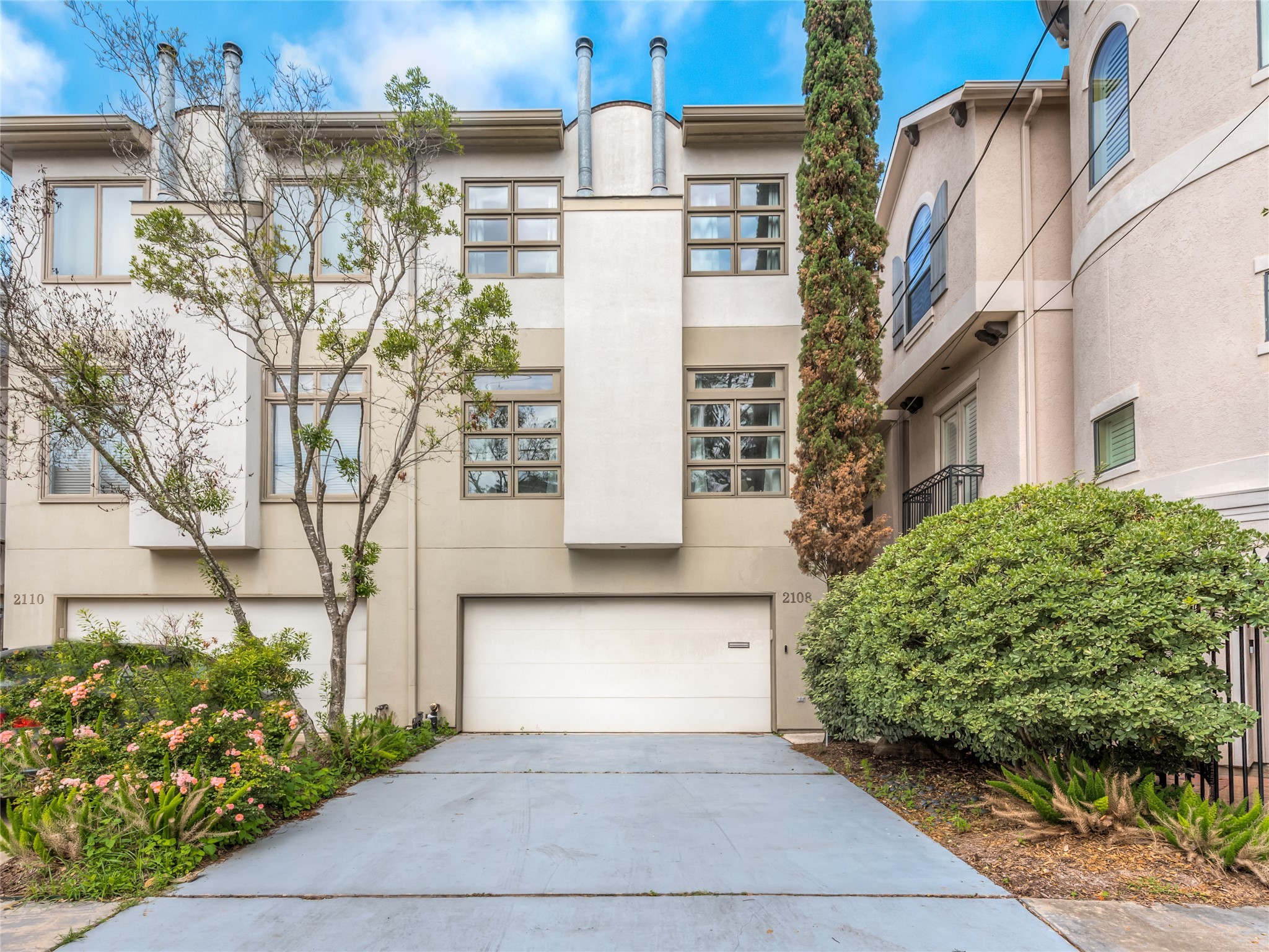 2108 Driscoll Street Houston TX 77019