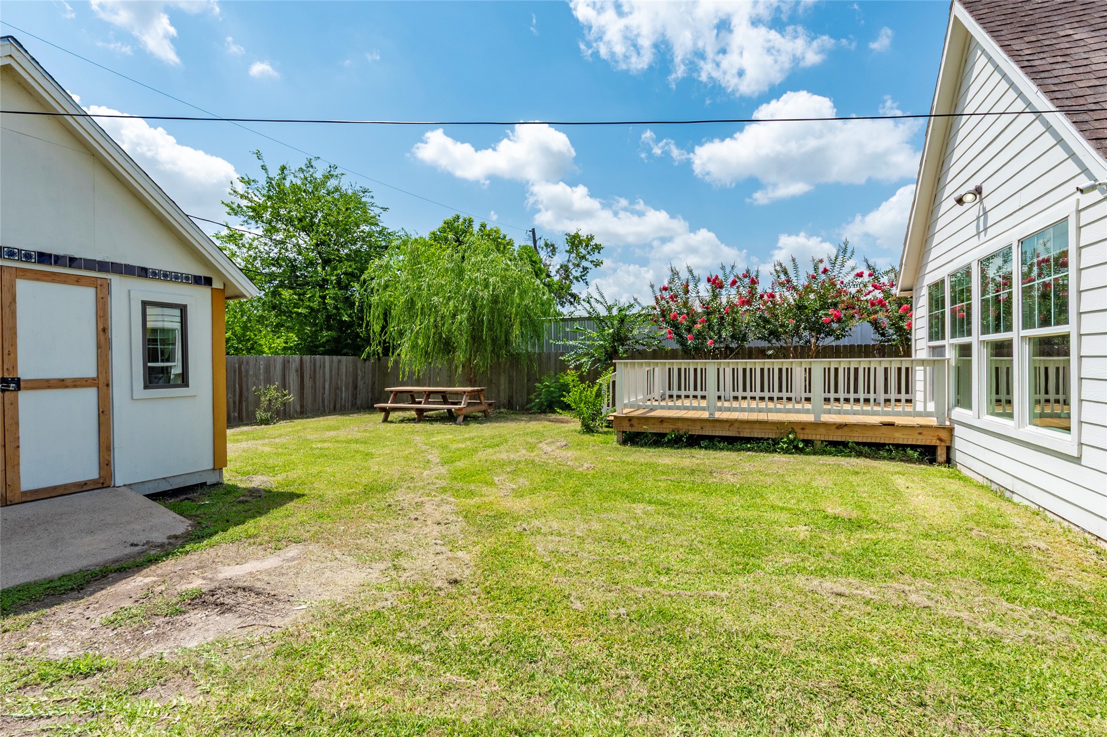 719 Shaver Street Pasadena TX 77506