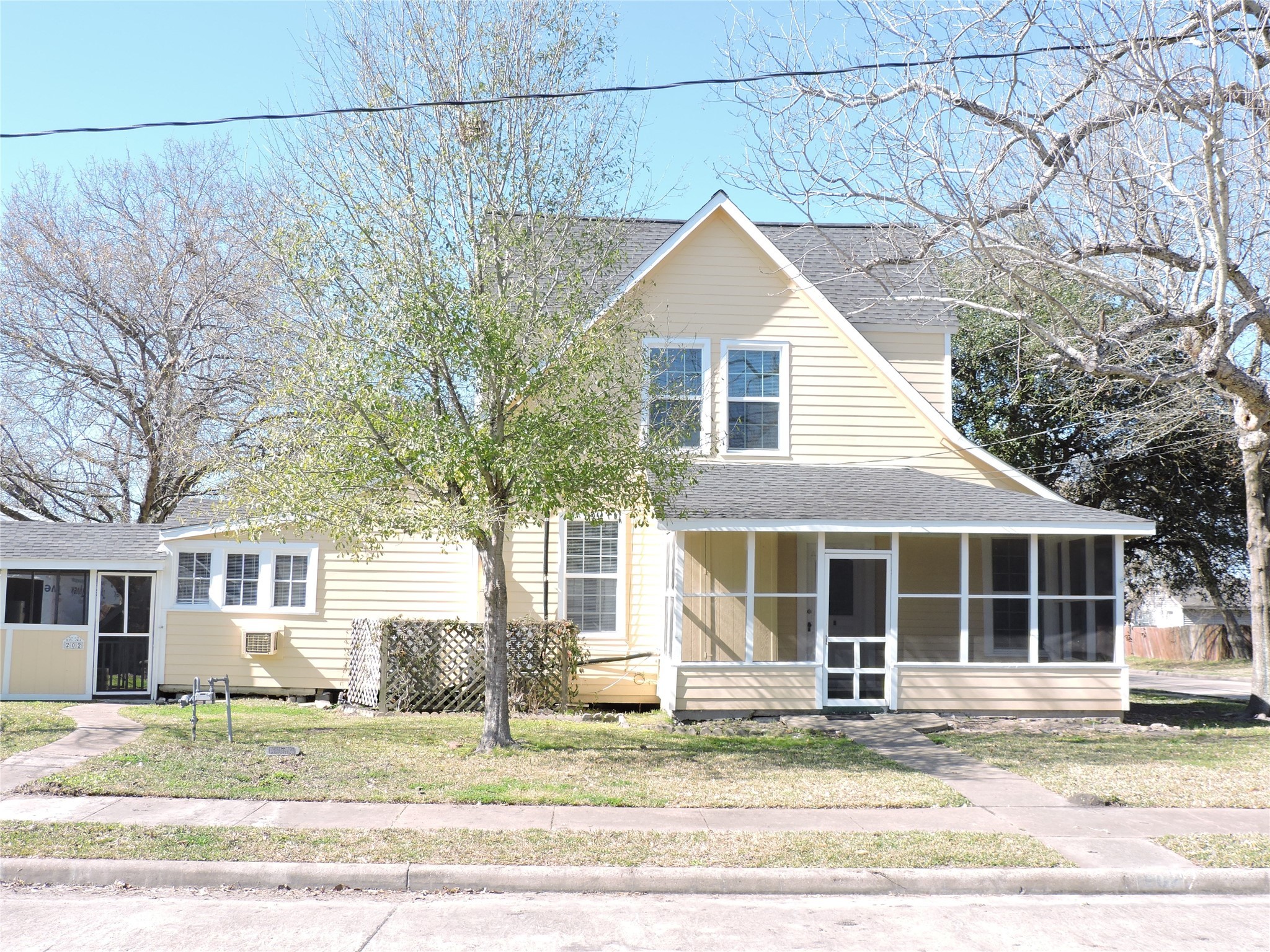 202 Hubert Street Webster TX 77598