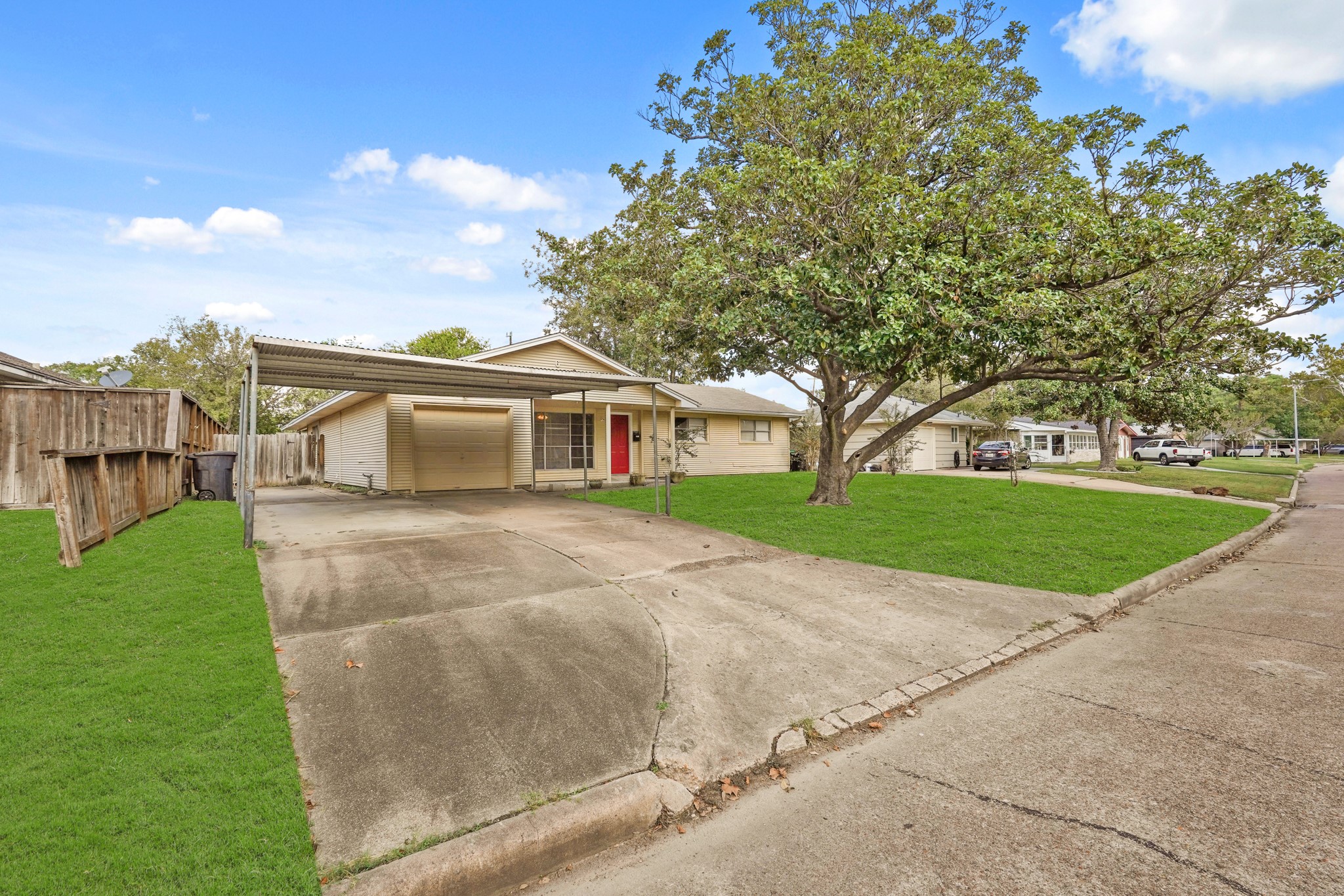 6942 Cole Creek Drive Houston TX 77092