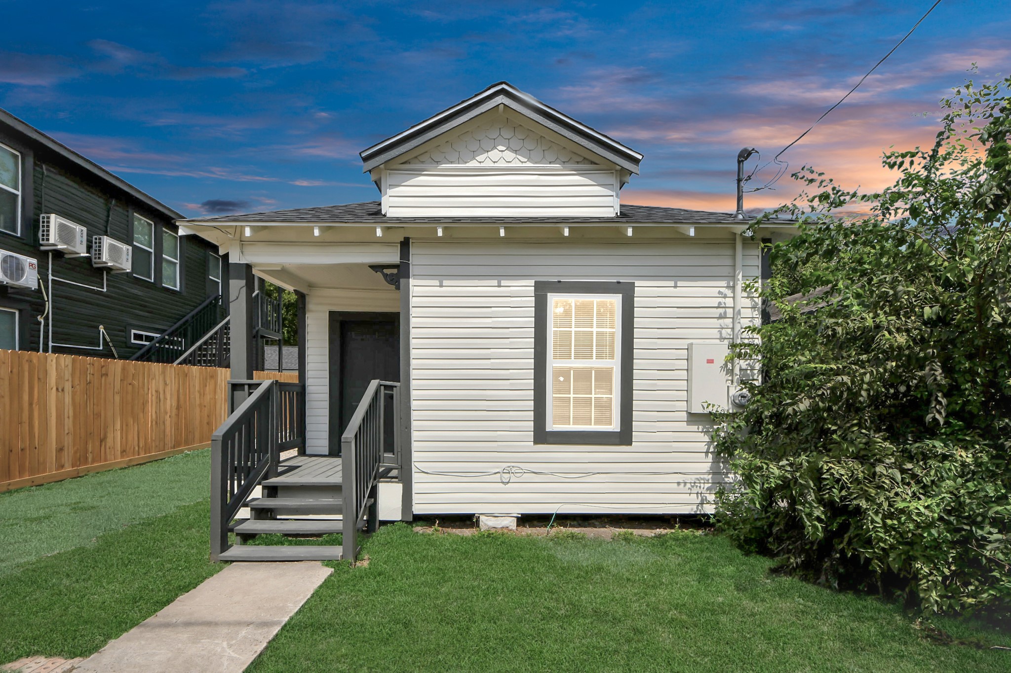 7305 Sherman Street Houston TX 77011