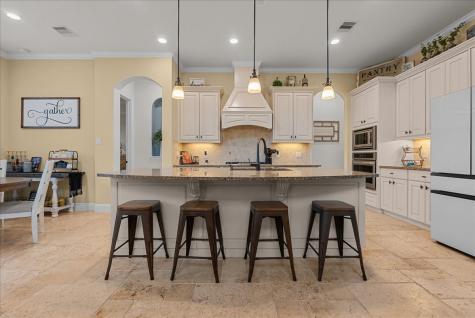 1636 Longwood Glen Lane Friendswood TX 77546
