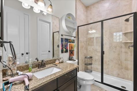 1636 Longwood Glen Lane Friendswood TX 77546