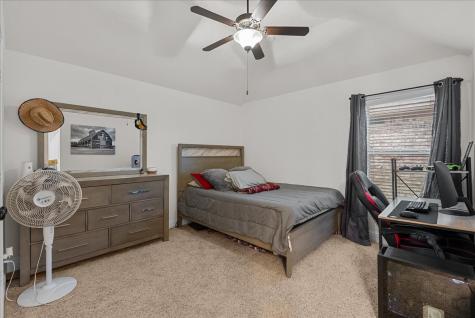 1636 Longwood Glen Lane Friendswood TX 77546