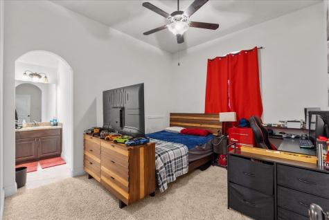 1636 Longwood Glen Lane Friendswood TX 77546