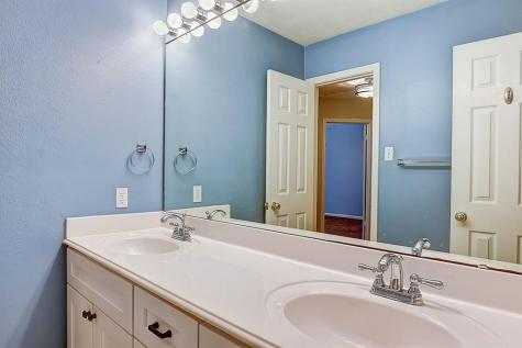 2918 Meadow Brook Drive League City TX 77573