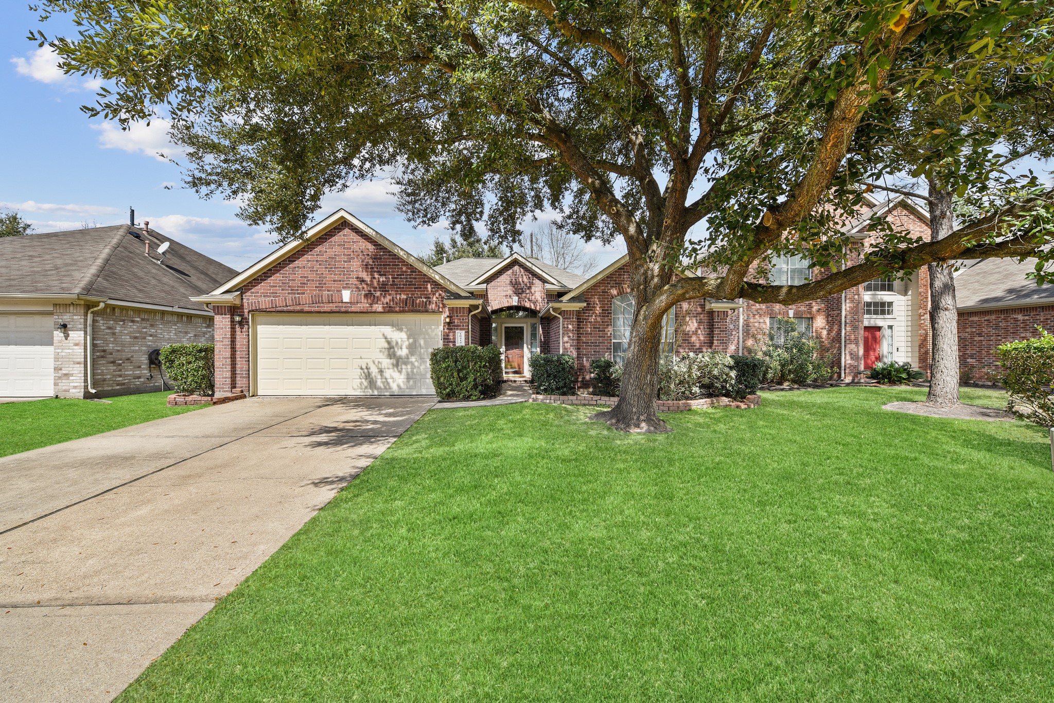 10414 Friars Hill Houston TX 77070