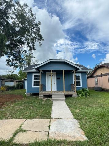 302 Travis Street Baytown TX 77520