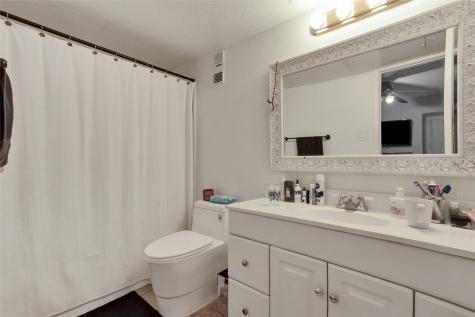 5807 Beverlyhill Street 22 Houston TX 77057