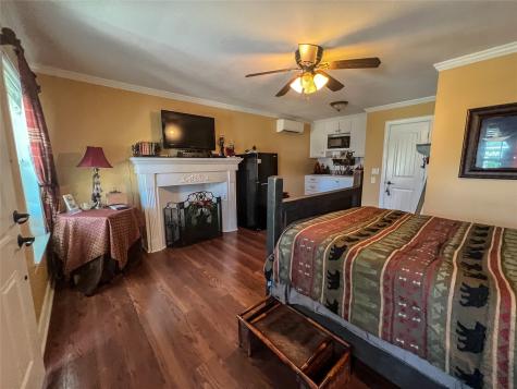 9500 Mayfield Avenue C Shiro TX 77876