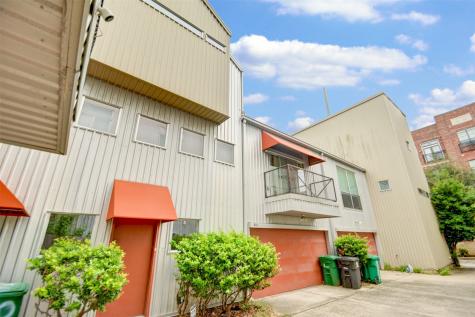 822 Ruthven Street Houston TX 77019