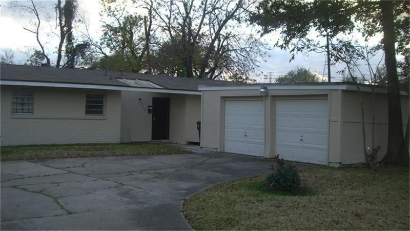 4423 Knotty Oaks Trail Houston TX 77045