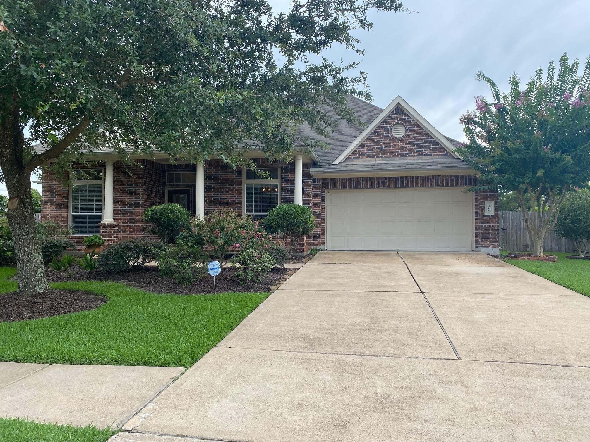 2506 Orchid Creek Drive Pearland TX 77584
