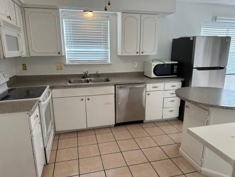 7307 S Gessner Road Houston TX 77036