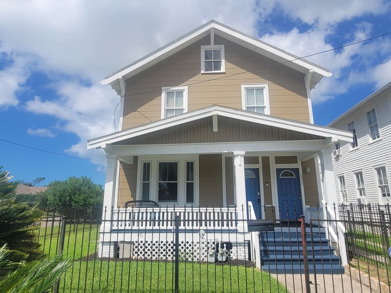 2223 35th Street Up Galveston TX 77550