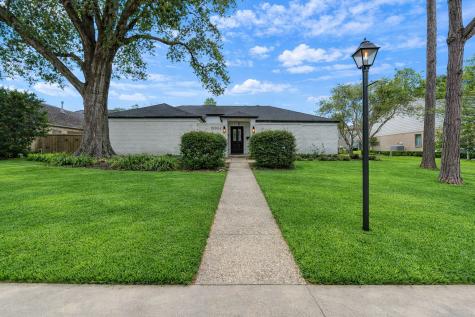 10322 Lynbrook Hollow Street Houston TX 77042