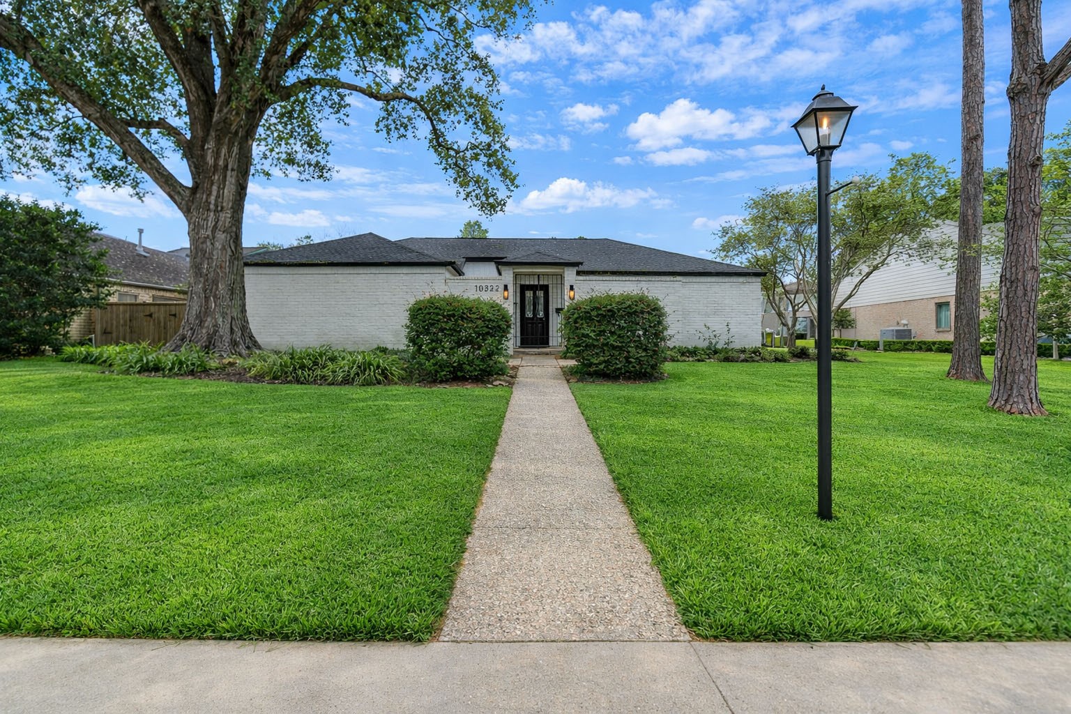 10322 Lynbrook Hollow Street Houston TX 77042