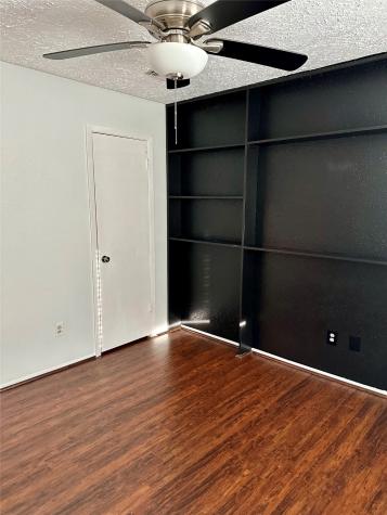 305 Stonewall Drive League City TX 77573