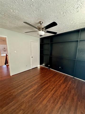 305 Stonewall Drive League City TX 77573
