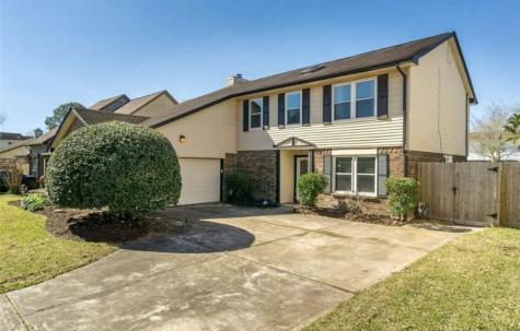 305 Stonewall Drive League City TX 77573