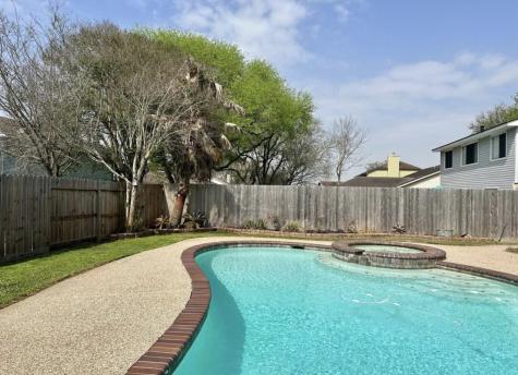 305 Stonewall Drive League City TX 77573