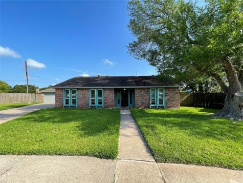 16510 Oxnard Lane Friendswood TX 77546