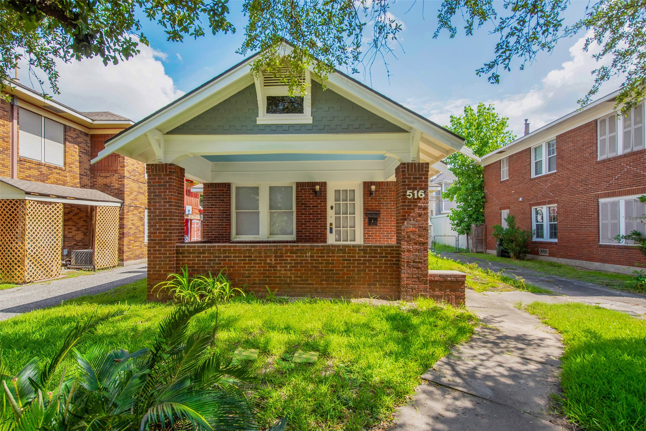516 W Pierce Street Houston TX 77019