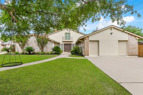 8911 Birdwood Court Houston TX 77096